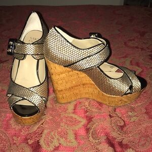 Sake fifth ave gold peep toe size 8